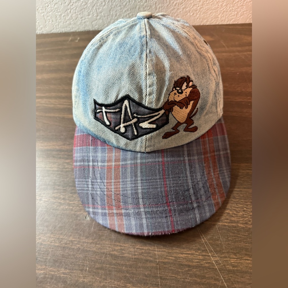 Vintage 1997 TAZ Looney Tunes Classic Denim Embroidered Elastic Back Hat Cap
